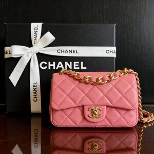 Chanel Classic Flap Mini in Quilted